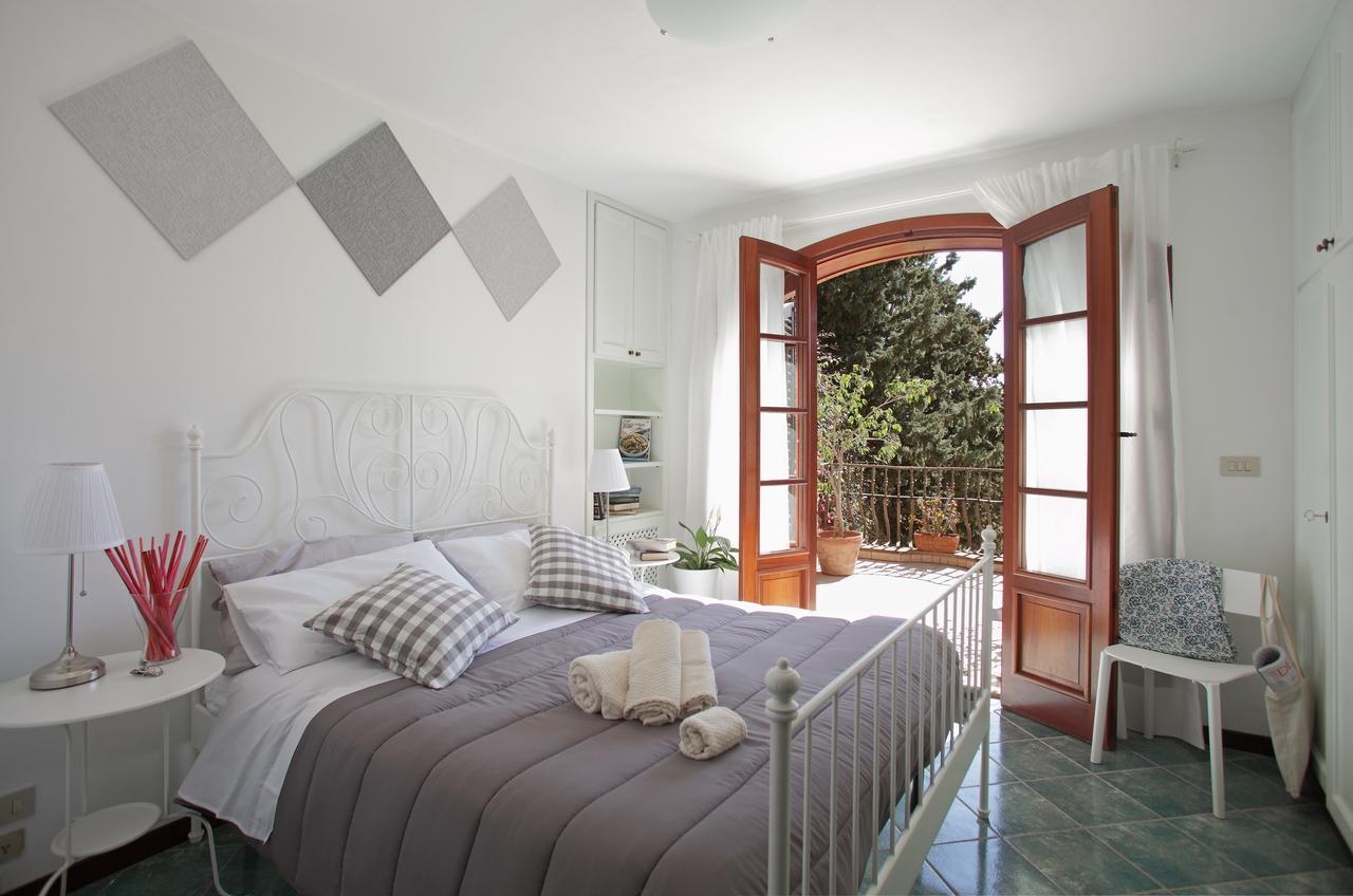 Bed and Breakfast Residenza Terrazze Sul Mare Santa Flavia Exterior foto